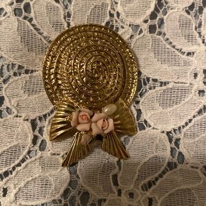 1928 Jewelry Co Hat Brooch Pin With Porcelain Flowers